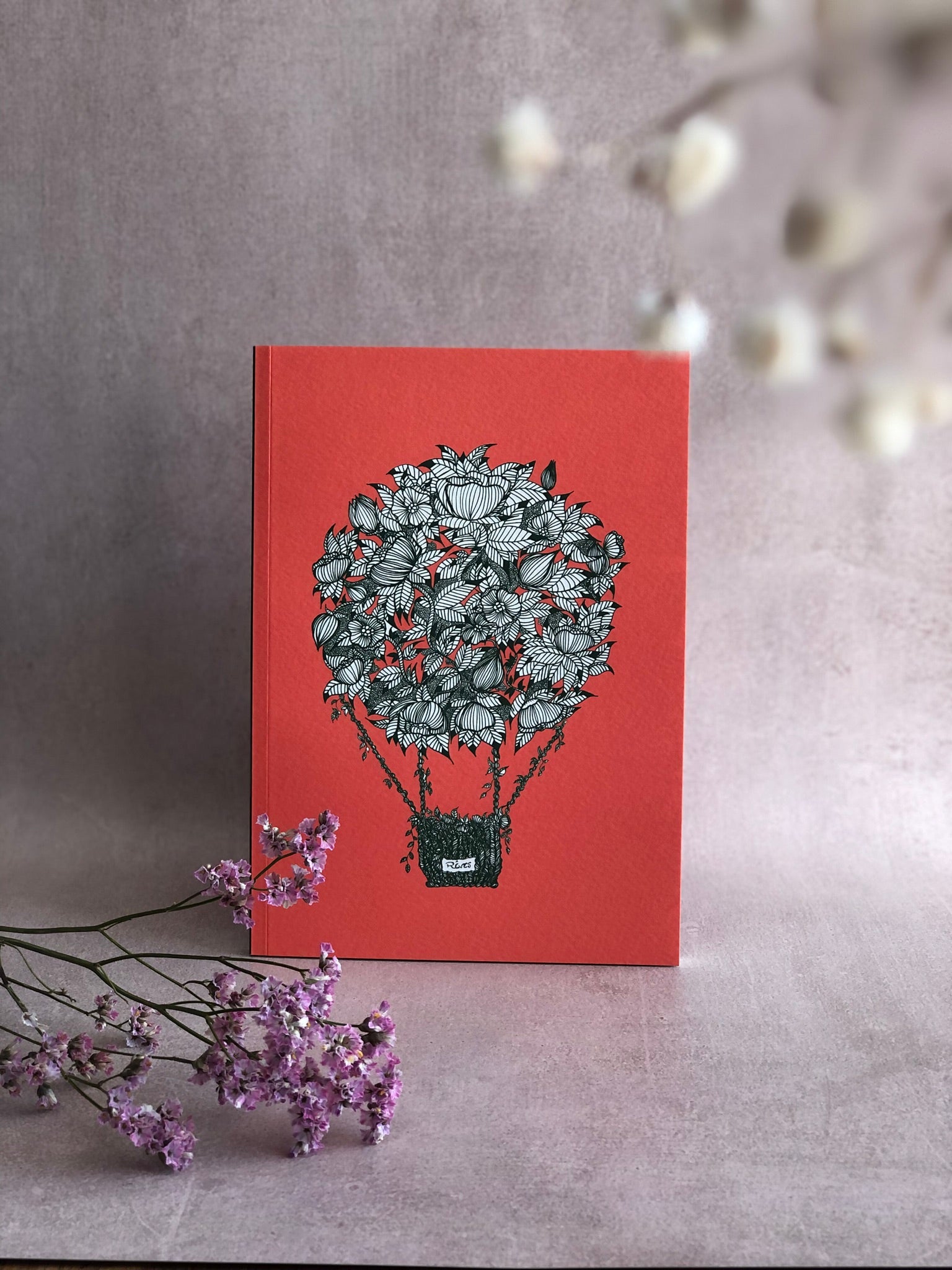 Carnet montgolfière, sur fond neutre, papeterie artisanale L'atelier des Reloups