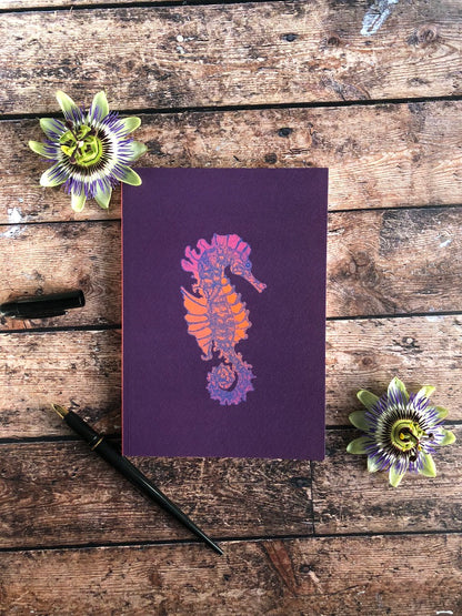 Carnet hippocampe, design réalisé par l'atelier des Reloups.